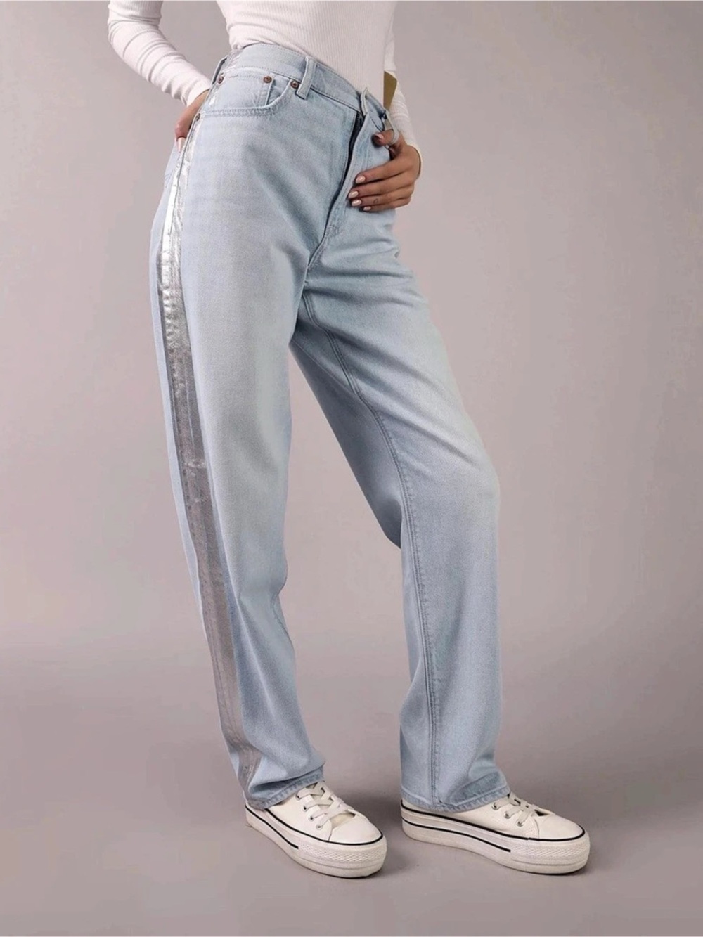 American Eagle AE Stretch Metallic Super High-Waisted Baggy Wide-Leg Jean